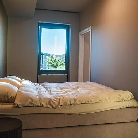 Modern With Balcony And View Lejlighed *
